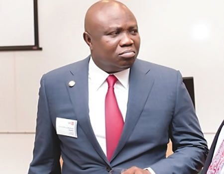 Mempercepat pekerjaan di Model Colleges baru, Ambode memesan kontraktor