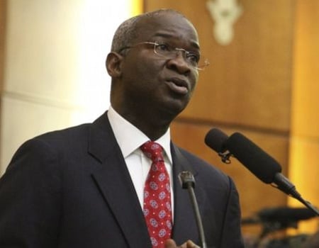 Bagaimana sitaan dalam undang-undang pengadaan menunda pelaksanaan proyek —Fashola