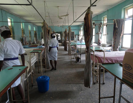nigerian-hospital-clinic-nurses-patients