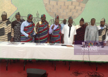 Northern elders representing the Northern Elders Forum decorated with Benue regalia in group picture with Benue State Governor, Samuel Ortom (center in white).