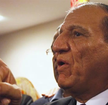 Calon presiden Mesir menangguhkan kampanye setelah penangkapan