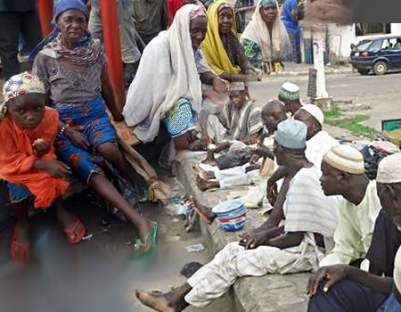 Niger government, begging