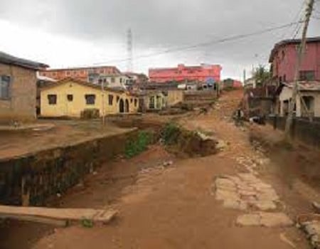 Ifako-Ijaiye, roads