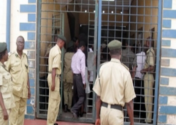 837 inmates escaped from Oyo prison, 262 recaptured, 114 escaped inmates recaptured, Correctional Service, FG probe Kogi jailbreak