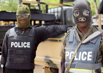 Detectives on trail, Police dismiss three officers , Police arrest 71, Police rescue couple, Police arrest woman, examination malpractice, Anambra, police, parade, Ondo LG Election, Police, Kaduna, gang, hunt, Abule Ado, Kajura, Adara