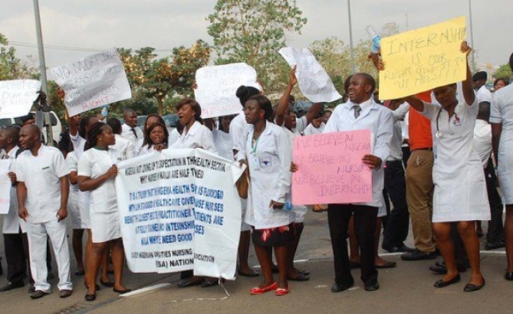 health, strike, Health workers threaten strike