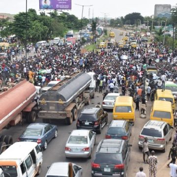 Lawyers join #EndSARS protest