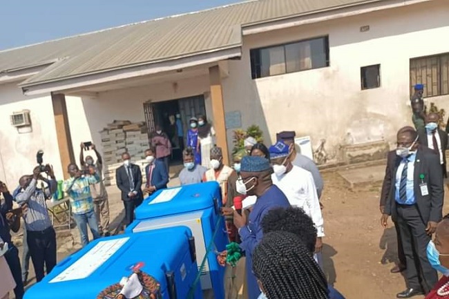 solar powered refrigerators for vaccines