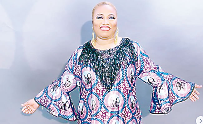 Nigerians rock Asoebi