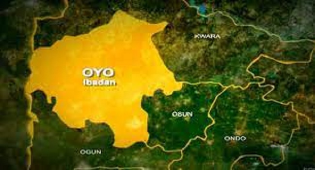 Ibadan road accident, Oyo records TB 13000 cases, Police discover bodies, Oyo records reduction, 15 out of 18 , Oyo govt never , Security chiefs parley, strategize on state security network in Oyo, Oyo Community Service Punishment Scheme, traffic warden reportedly killed,Man found dead inside, for indiscriminate waste disposal, Basic Health Care Provision fund in Oyo, concerns mount as heaps, Oyo evacuates over 80 UNIJOS, Planks fall from moving articulated, Kidnapped hotelier, Senator Buhari rejoices with Christians, man commits suicide