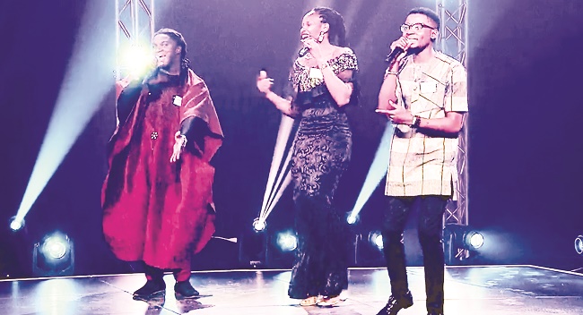 17 contestants advance