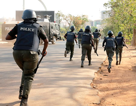 Plateau police arrest suspected mastermind of Jos jailbreak, 17 others