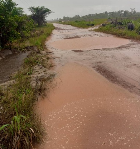 FCTA to barricade, Protesting youths take over Akwa-Ibom road, Lagos, Ogun riverine communities lament deplorable state of Ode-Omi-Igbogun-Ise road