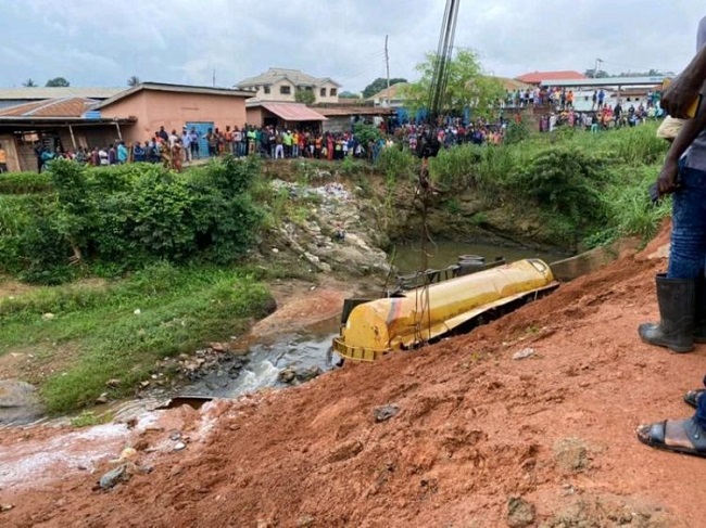 Fuel tanker loses control, rams into Micra cab, crushes five people to death in Ibadan