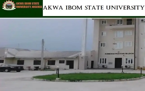 Protesting Akwa Ibom varsity