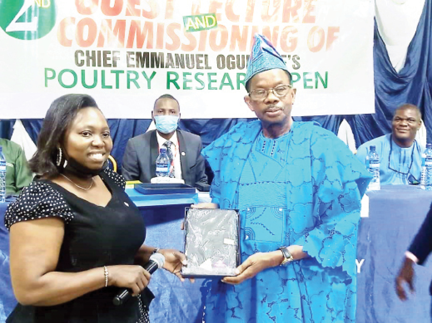Ogunnaike donates poultry research pen to Bowen University