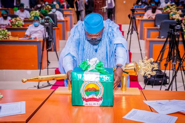 Fayemi presents 2022 budget