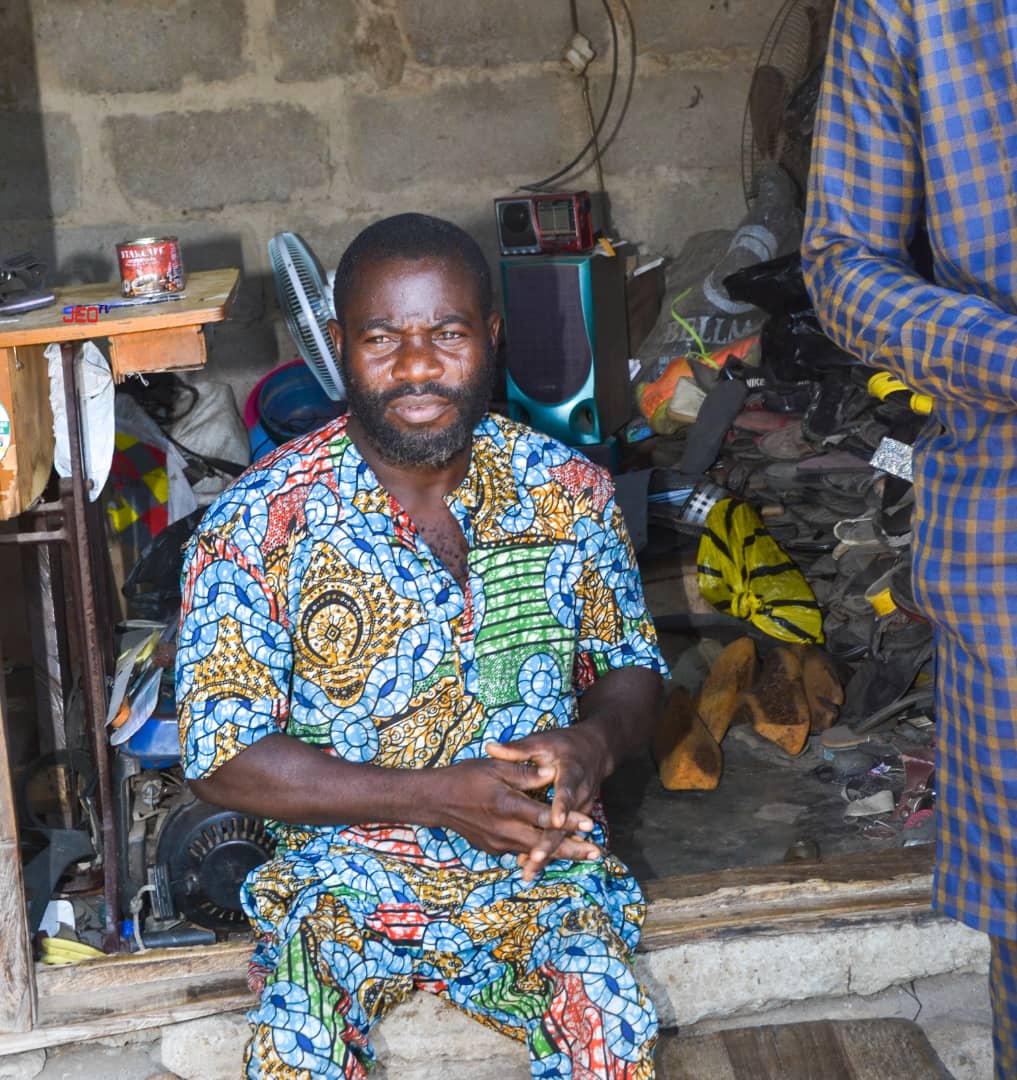 Physically challenged shoemaker named 'hero of the month' in Kwara