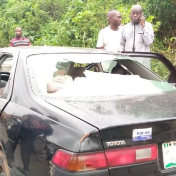 About 50 vehicles vandalised as thugs storm Oyo PDP factional congress venue