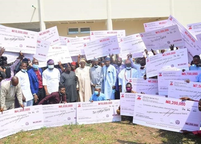 Fayemi presents cheques