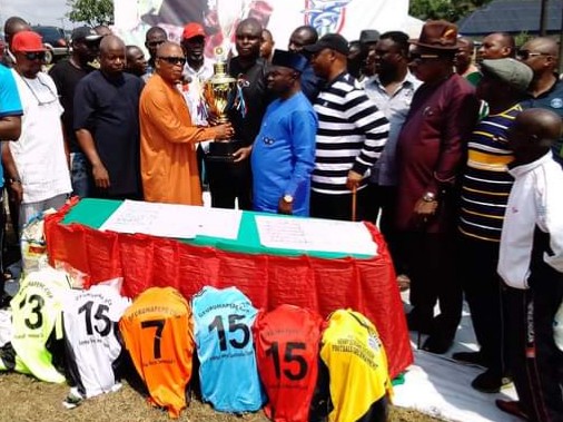 Lawmaker distributes football kits to 76 Bayelsa communities