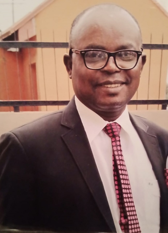 columnist receives OAU's award