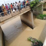 Local swimmers rescue two as car plunges into Osun river