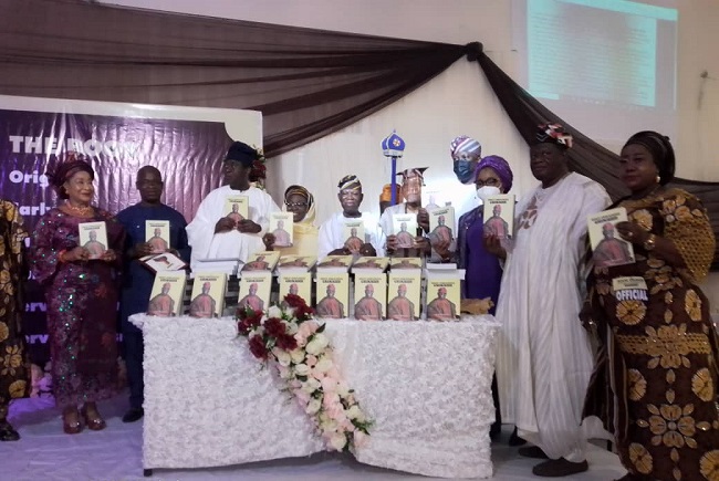 Oyero launches autobiography, Grace Unbounded, in Ibadan