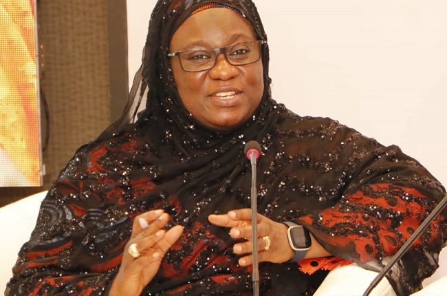 Cáncer de mama: la esposa del gobernador del estado de Níger exige exámenes periódicos