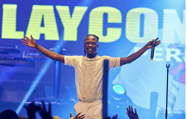 How Laycon feasted fans