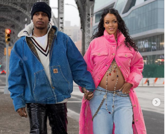 Rihanna is pregnant