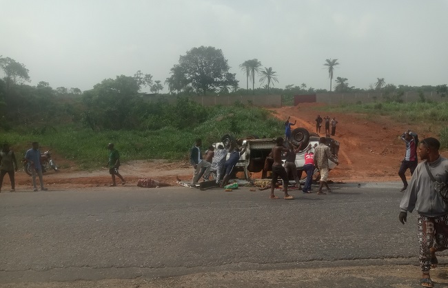 Two die in Lagos-Ibadan highway autocrash