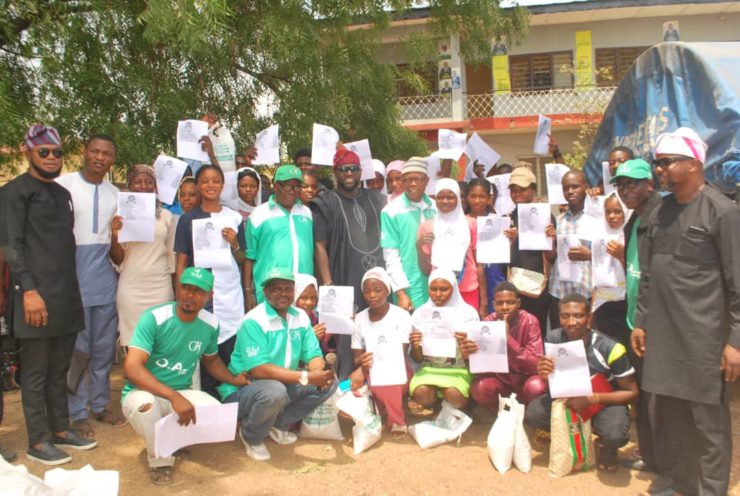 250 youths get free UTME forms in Kwara constituency