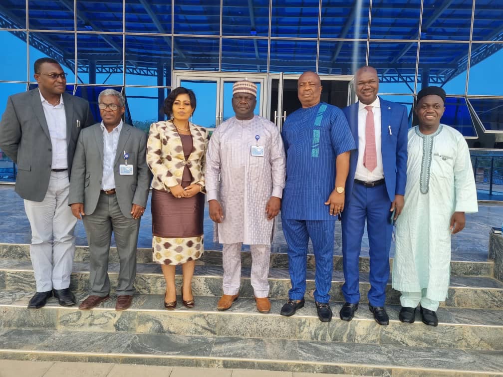 AGHAN canvases duty waivers, special window for foreign exchange