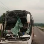 Bus conductor dies as driver sleep offs while driving in Anambra