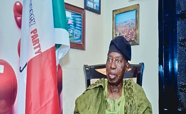 Seun Oloketuyi documents Oyo political history