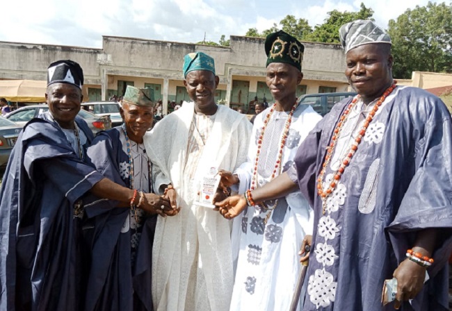 Honours former Oyo Assembly,