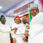 2023 PDP presents certificate