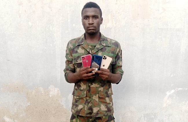 Fake soldiers arrested for extortion in Kano
