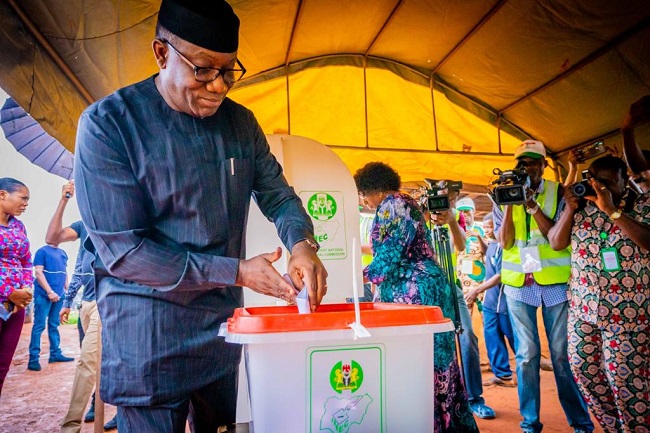 #EkitiDecides2022: Fayemi votes, calls for vigilance from electorate