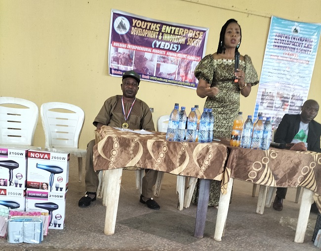 Group empowers 200 hairdressers in Osun