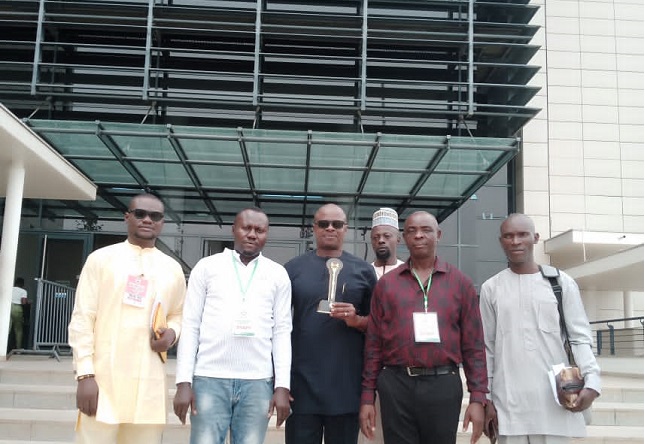 Nigerians traders donkey trading,