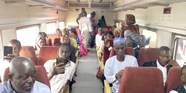 students train shuttle,