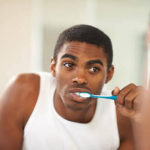 people mistakes while brushing teeth