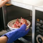 food items you shouldn't microwave
