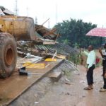 FCTA bulldozers dismantle shanties