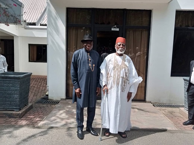 2023: Jonathan visits Abdusalami, urges Nigerians to vote for good leaders