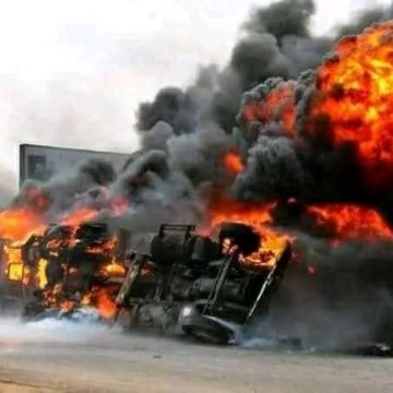 Local tea seller injured five tankers burnt in Niger explosion