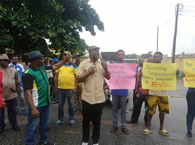 controllers disrupt flights operation,
