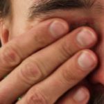 causes of itchy eyes